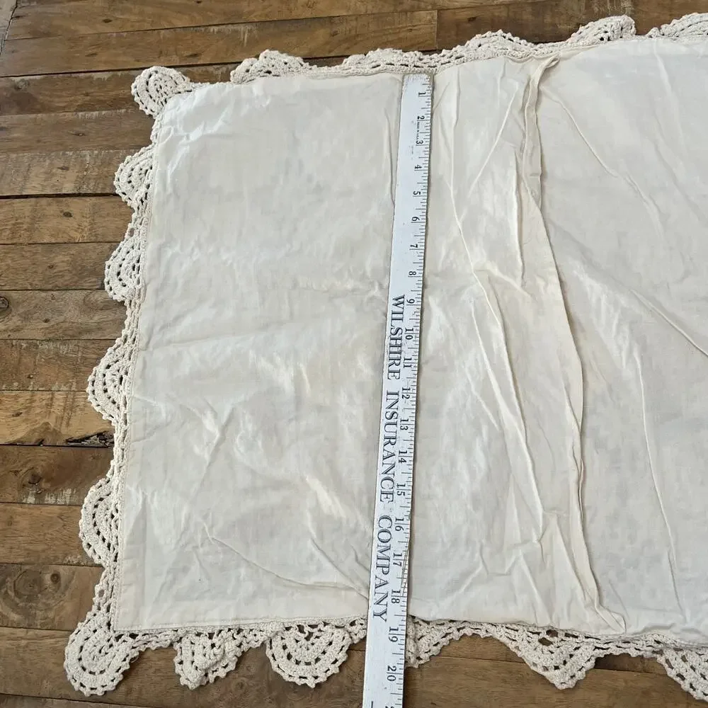 Vintage Hand Crochet Cotton 2 Standard Pillow Shams 25